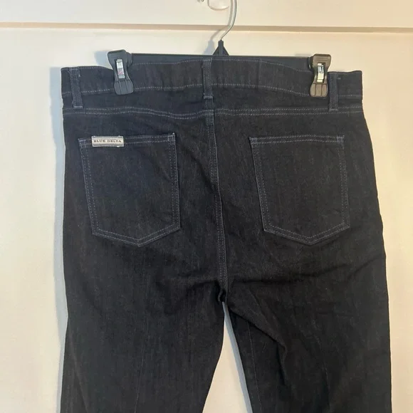 Classic Dark Blue Wash Custom Made Jeans for Men - Picture 10 of 16